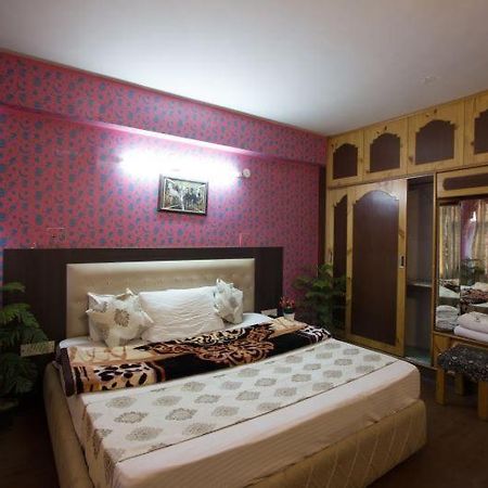 Utsav Hotel Manali  Bagian luar foto