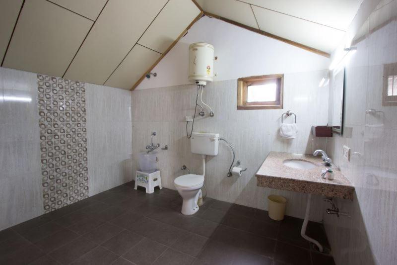 Utsav Hotel Manali  Bagian luar foto
